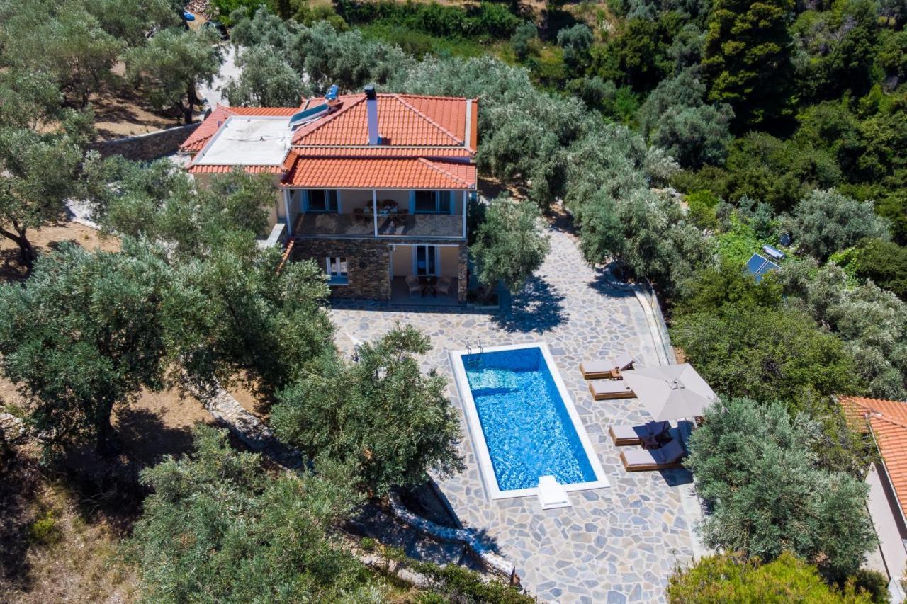 Villa Ifigeneia με πισίνα και υπέροχη θέα