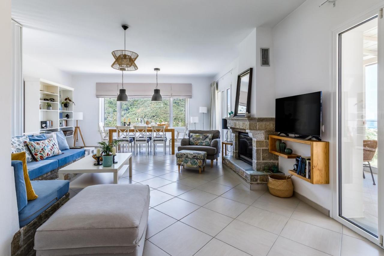 Ifigeneia με πισίνα και υπέροχη θέα Villa